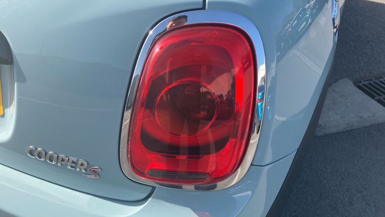 MINI Hatchback 2.0 Cooper S 3dr Petrol Hatchback